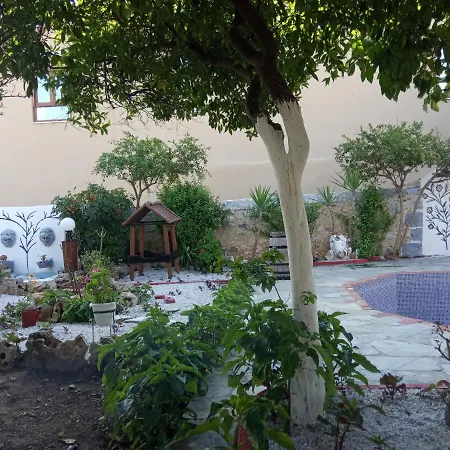 εlegant Liakos * Pigi (Crete)