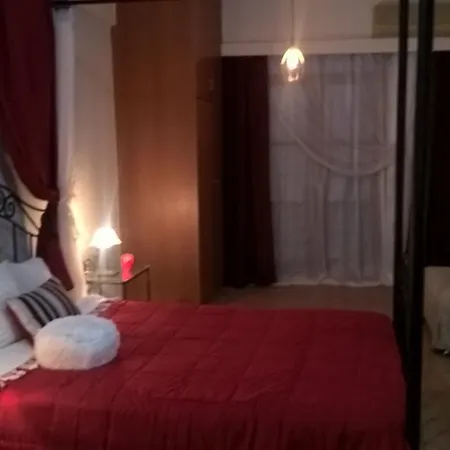 εlegant Liakos Pigí